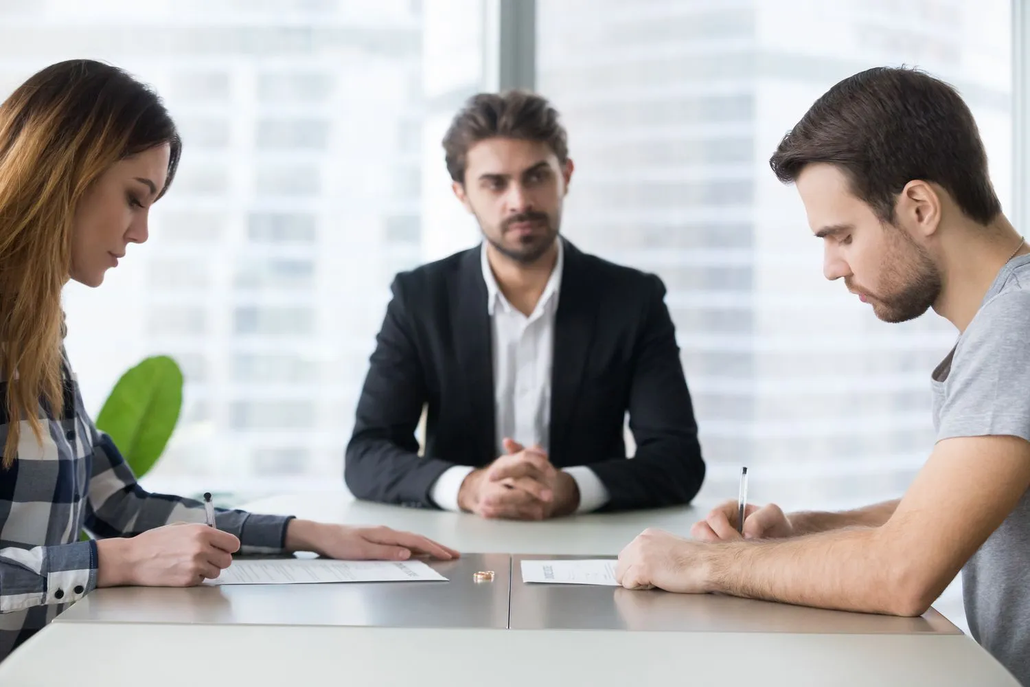 How EH Mediation Guides Couples Toward Fair and Balanced Outcomes Hastings
